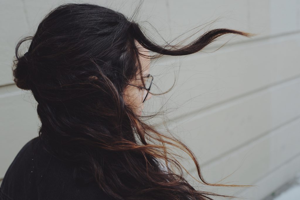 6 Tips To Prevent Frizzy Hair In Summer