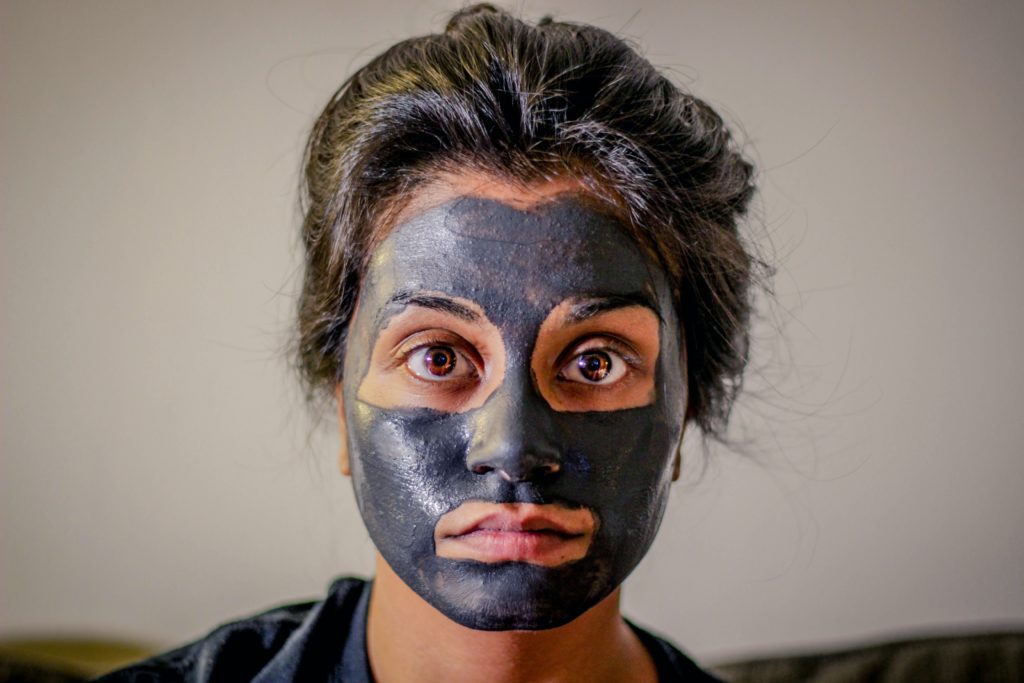 10 Easy Homemade DIY Eye Masks For Removing Dark Circles
