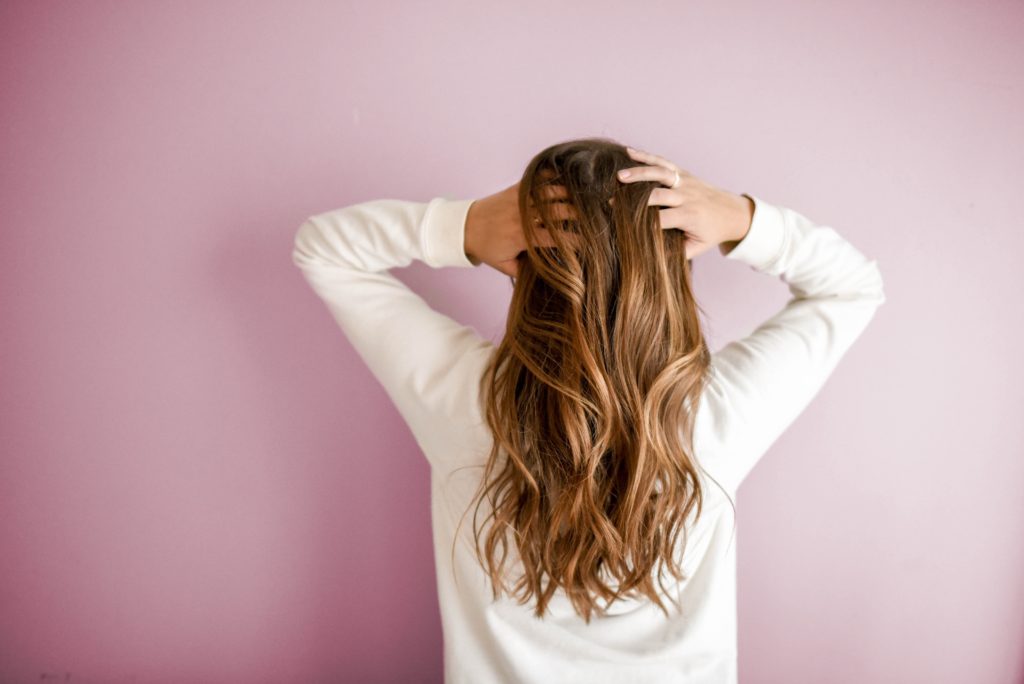 How to Hide Roots In-Between Visits to the Hairdresser