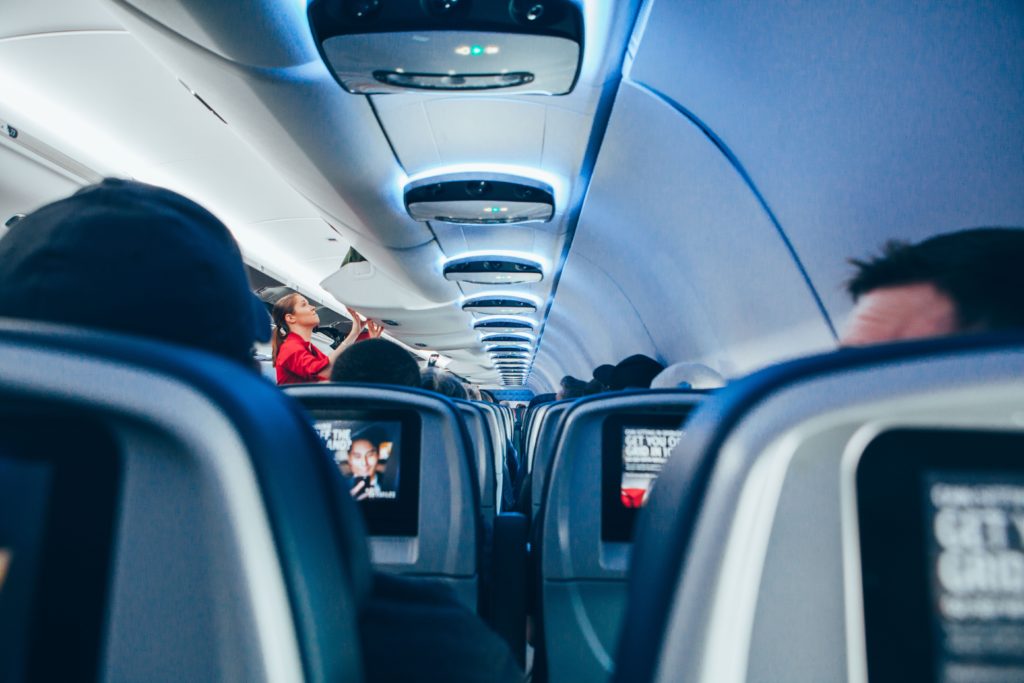 How to Keep Your Skin Hydrated on a Flight