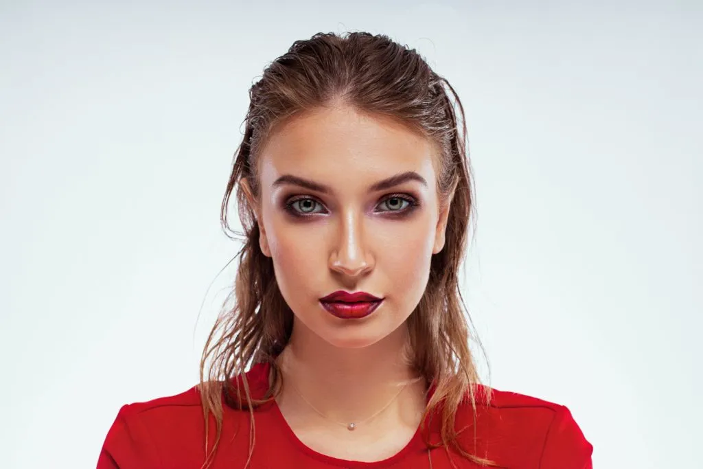 Wear Bold Lipsticks Maintaining Your Bold Lipstick