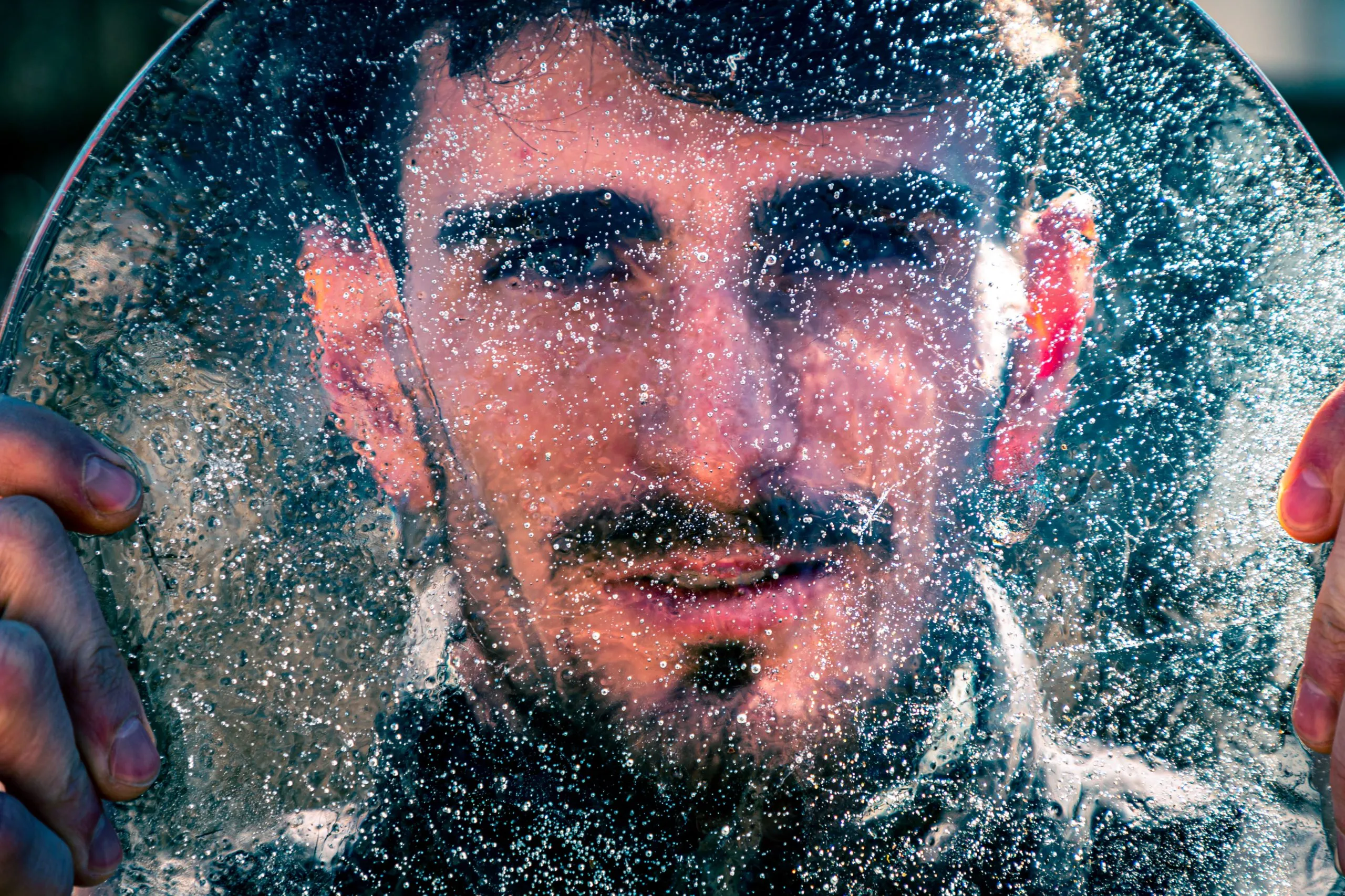 rubbing your face with ice 8 Amazing Benefits Of Rubbing Your Face With Ice