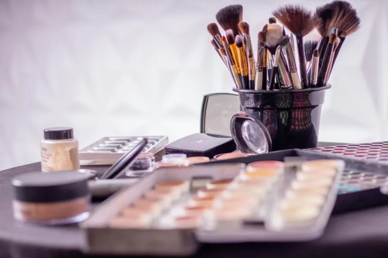 hide scars with makeup How to Organize Your Makeup Products