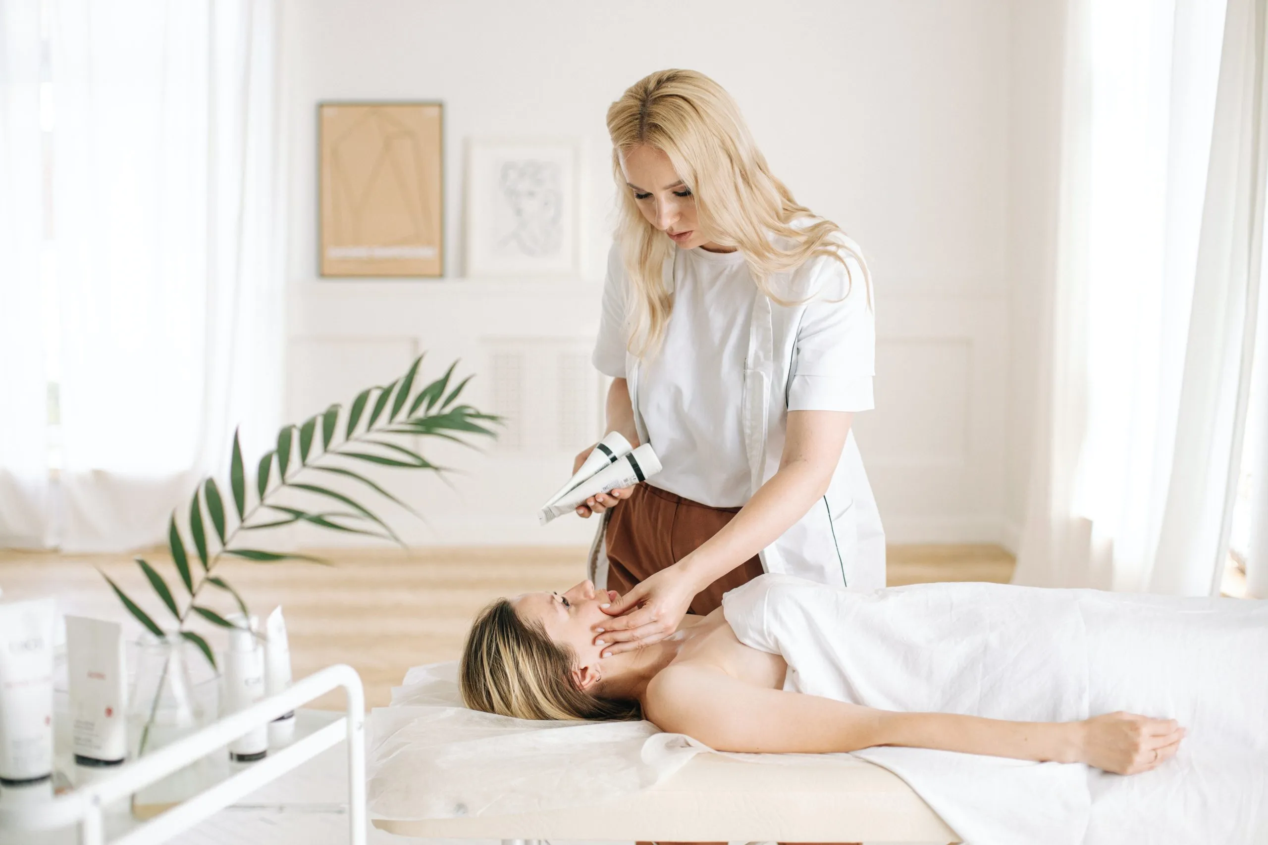 visit a dermatologist Reasons Why You Should Visit The Dermatologist Every Year