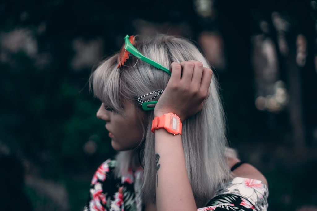 Common Mistakes To Avoid When Dyeing Your Hair Gray