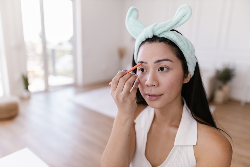 Eyebrow Pencil Mistakes You Don’t Know You’re Making!