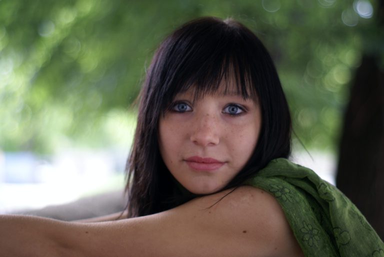 Tips To Maintain a Full Fringe Style Flawlessly