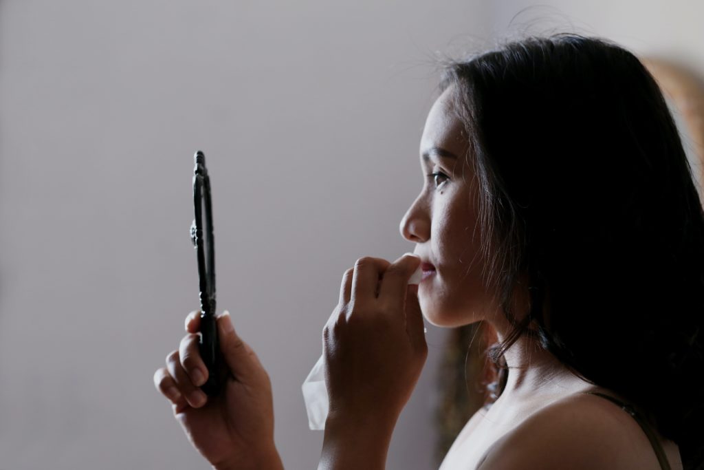 Importance Of Removing Your Makeup