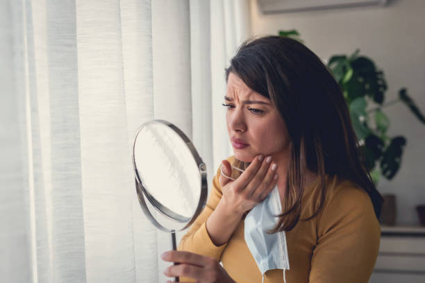 Tips To Avoid Maskne: Keep Your Skin Healthy Under the Mask