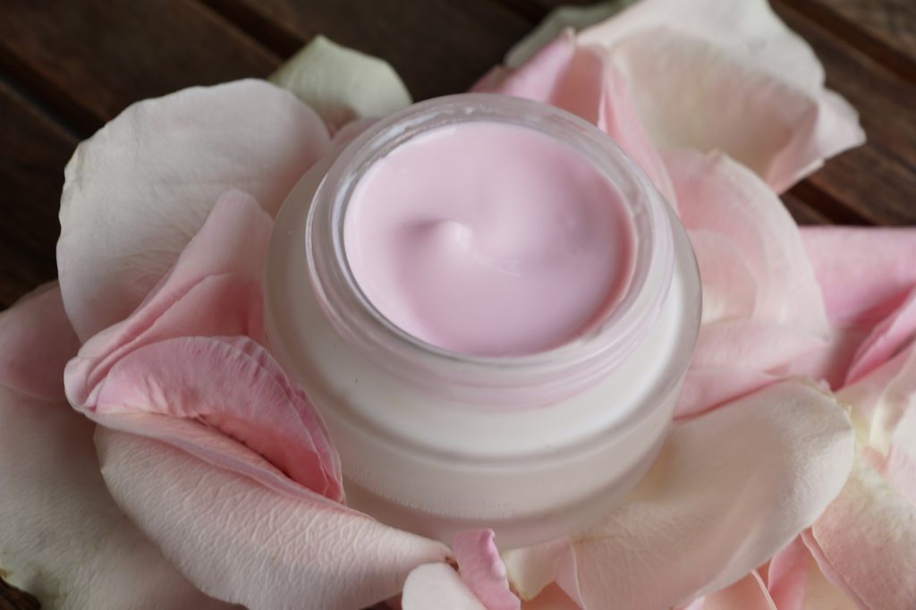 Best Serums for Youthful Skin
