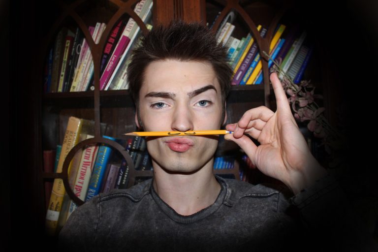 Best Lip Liners for Defined Lips