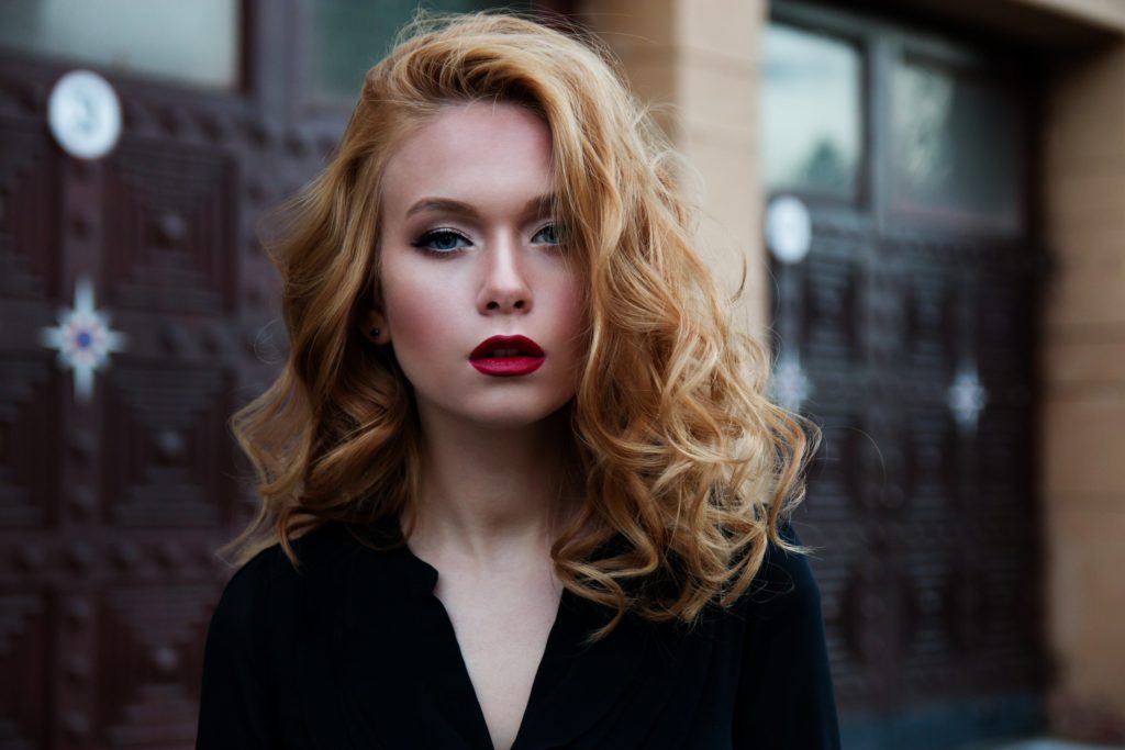 Exploring the World of Customized Makeup