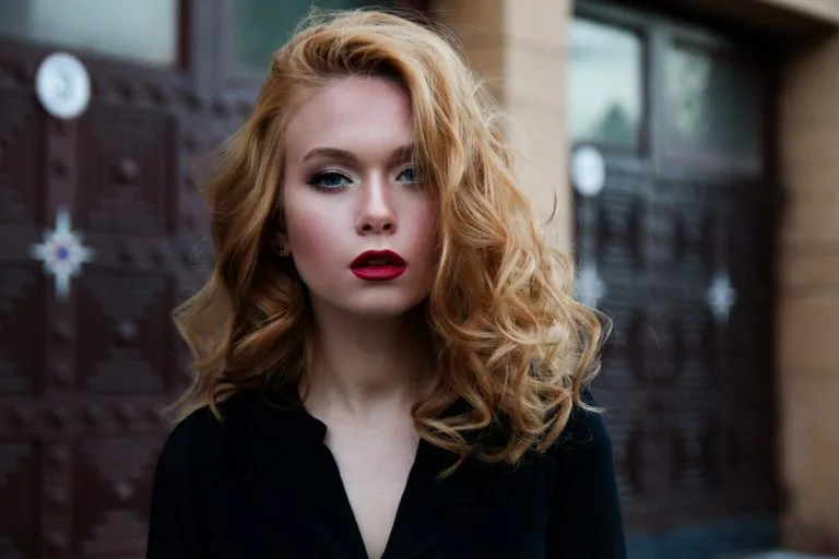 Exploring the World of Customized Makeup
