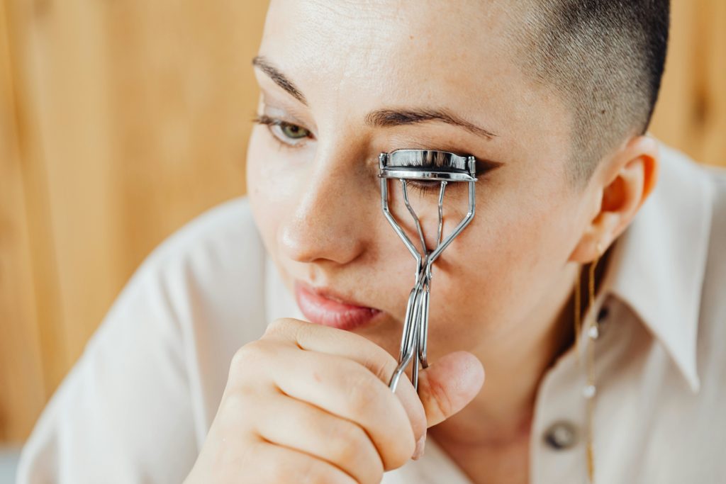 Best Eyelash Curlers for Curl Retention