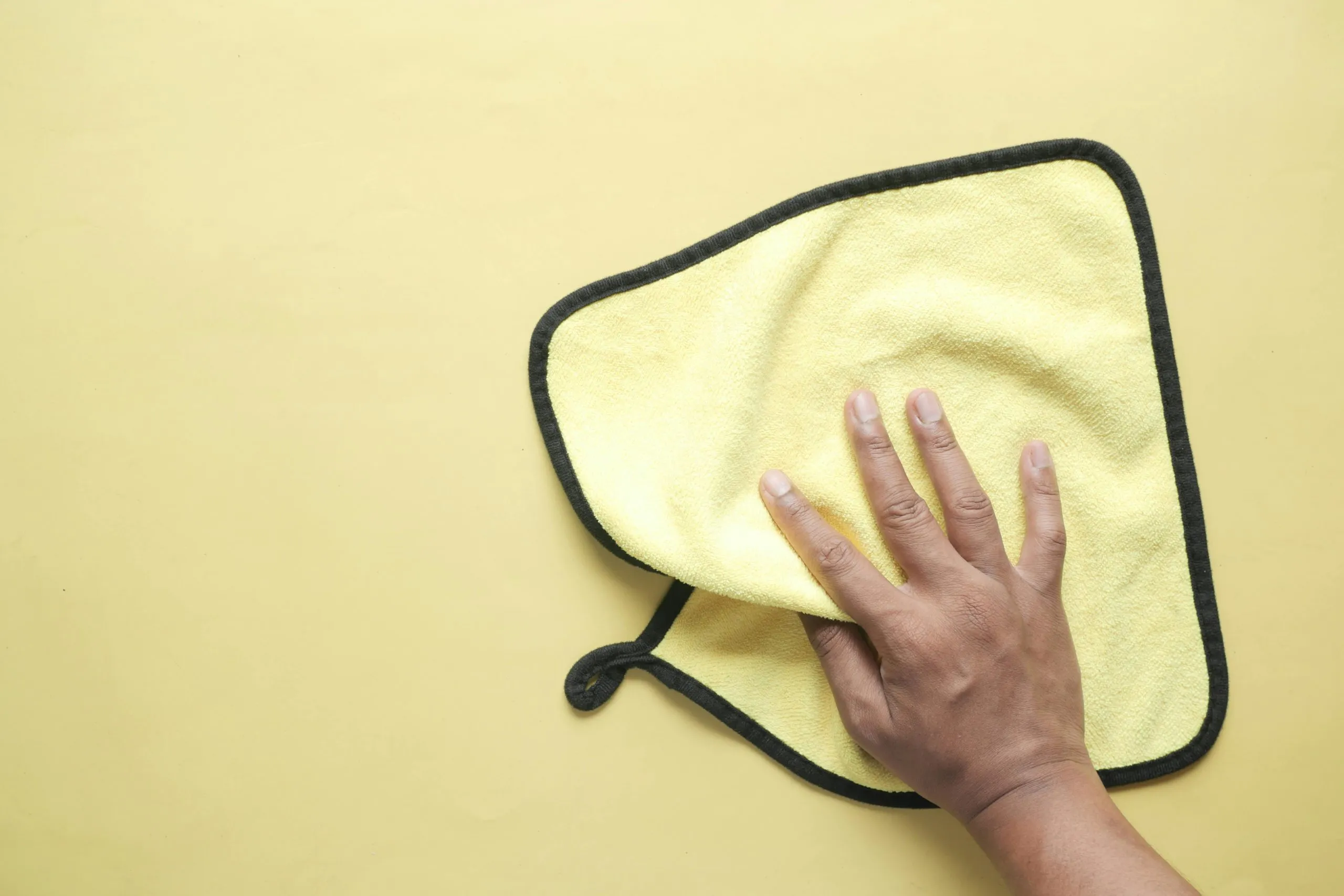 Benefits of Using a Microfiber Towel for Drying Hair