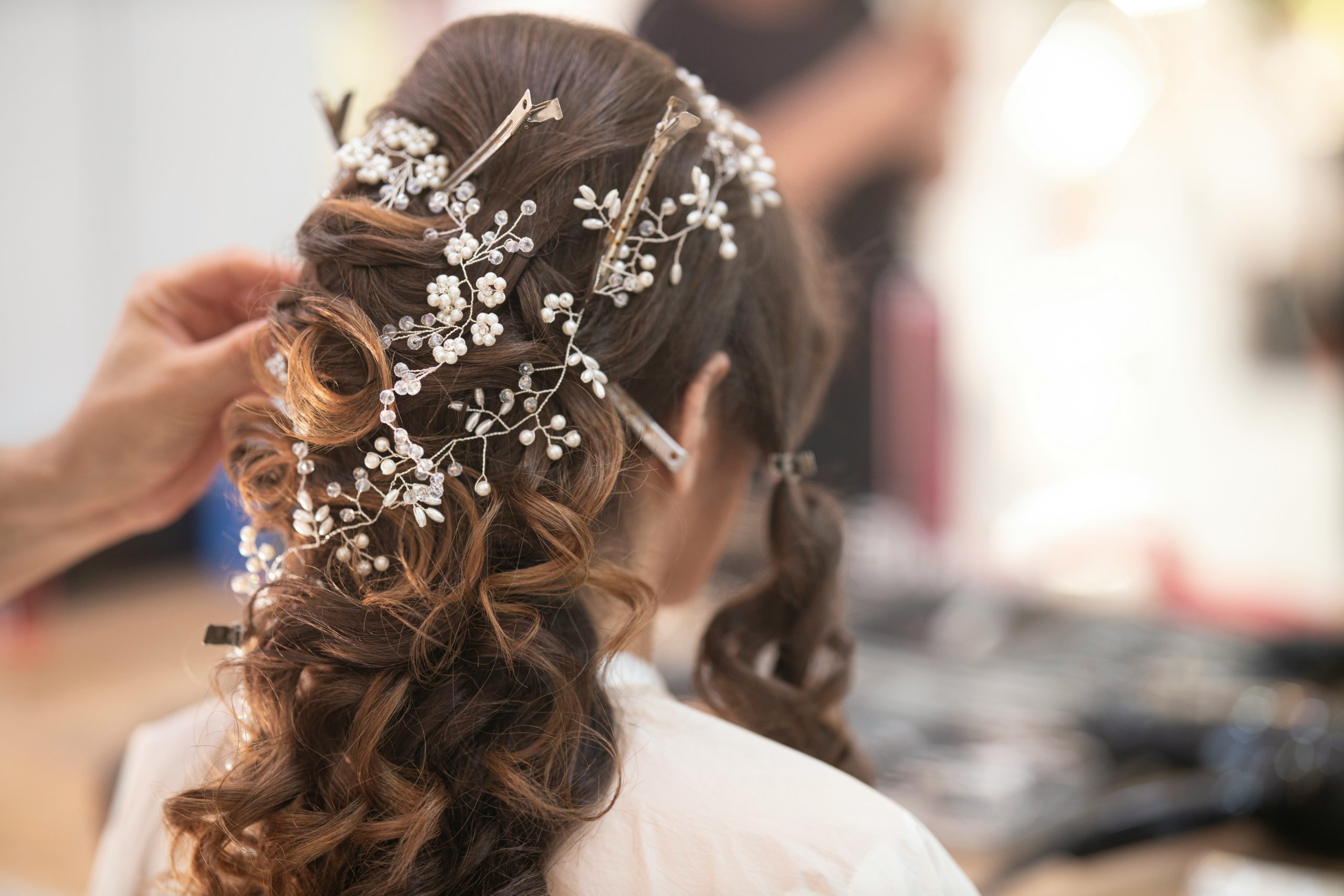 The Art of Vintage Hairstyling