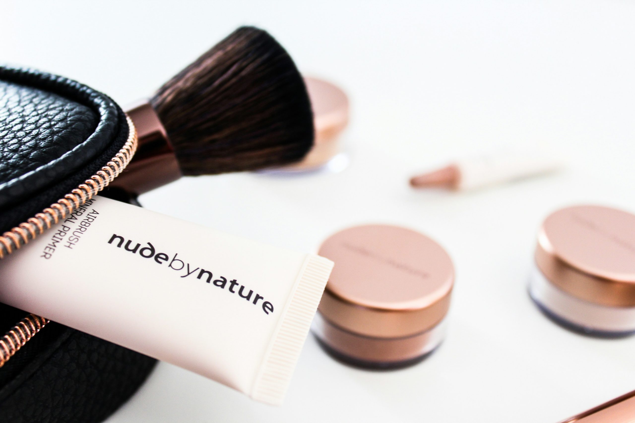 Importance of Using a Primer Before Applying Makeup