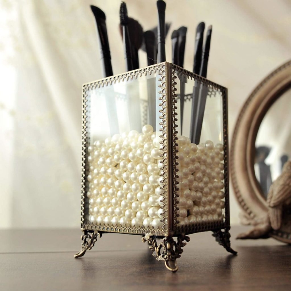 Acrylic Makeup Brush Holder by PuTwo