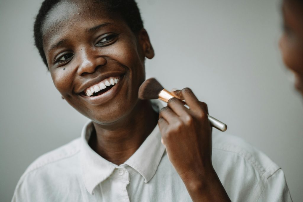 Best Makeup Brushes for Highlighting