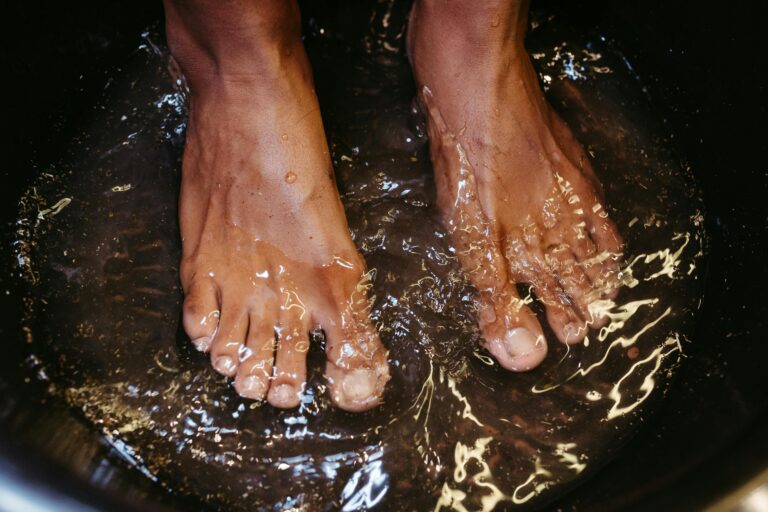 DIY Natural Foot Soak Recipes