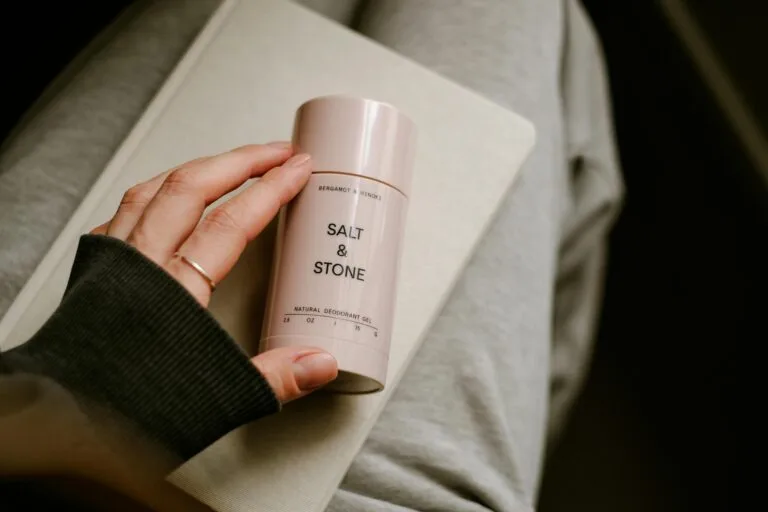 oud perfumes for beginners Benefits of Using Solid Perfume for On-the-Go Touch-Ups