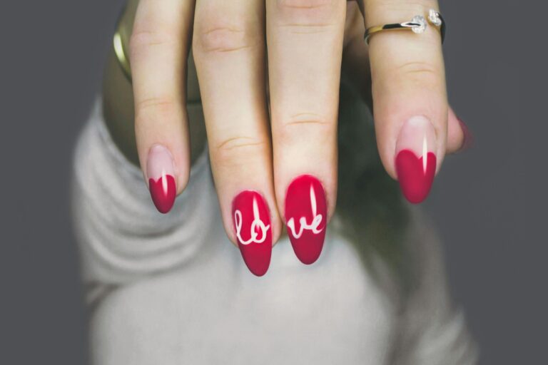 Nail Art Trends: From Minimalist Designs to Intricate Masterpieces