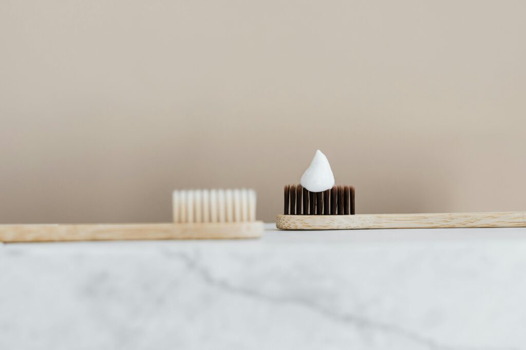 Benefits of Using Whitening Toothpaste for Daily Maintenance