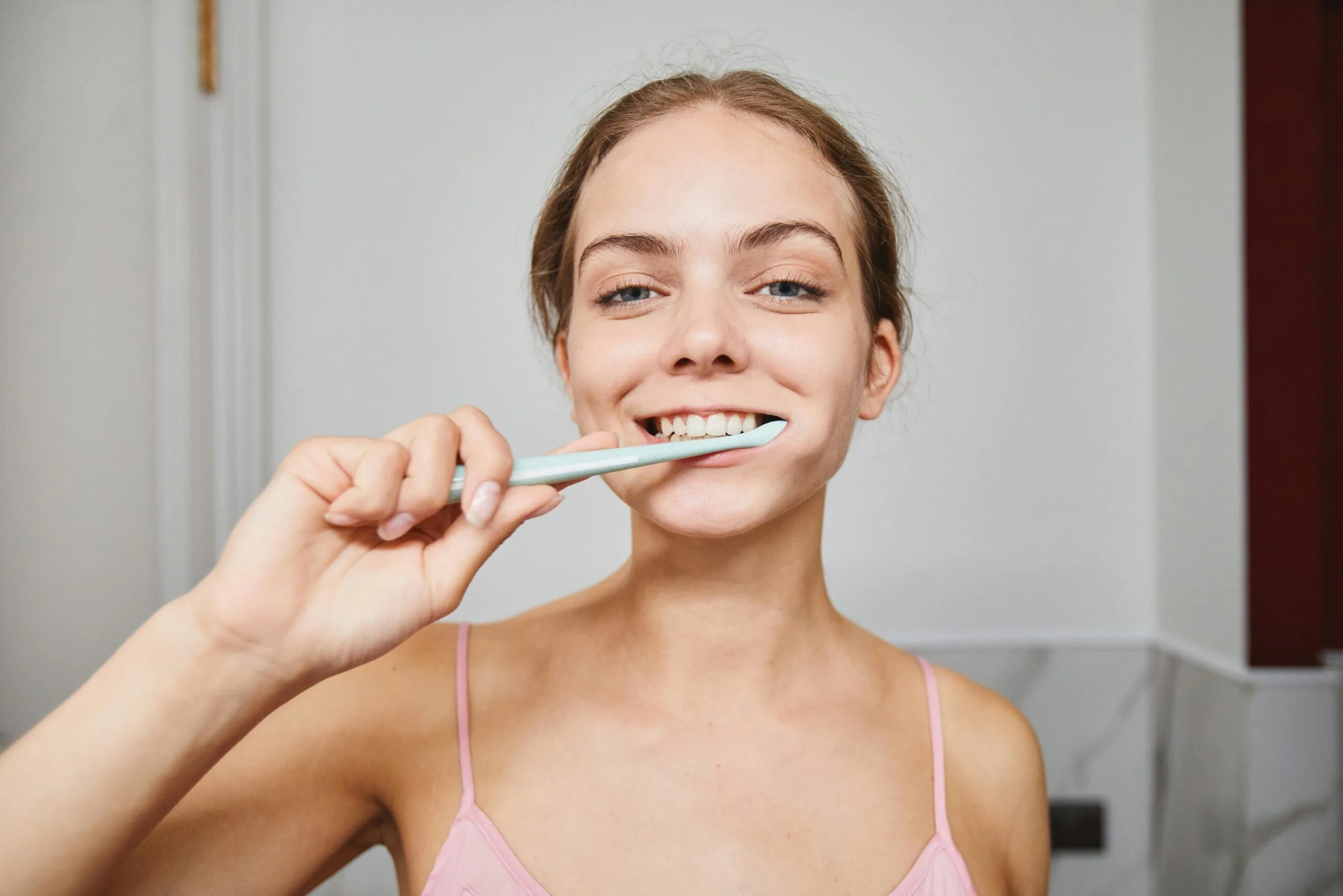 How to Maintain Oral Hygiene While Wearing Braces or Aligners How to Maintain Oral Hygiene While Wearing Braces or Aligners