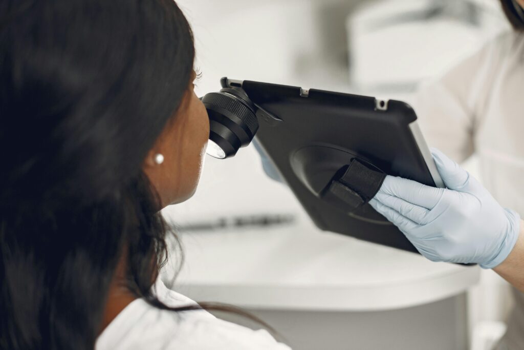 High-Tech Skin Analysis: Understanding Your Skin's Needs with Advanced Technology