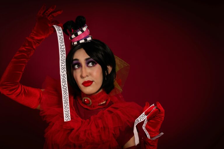 Makeup Tips for Stage Performances: Enhancing Visibility and Expression