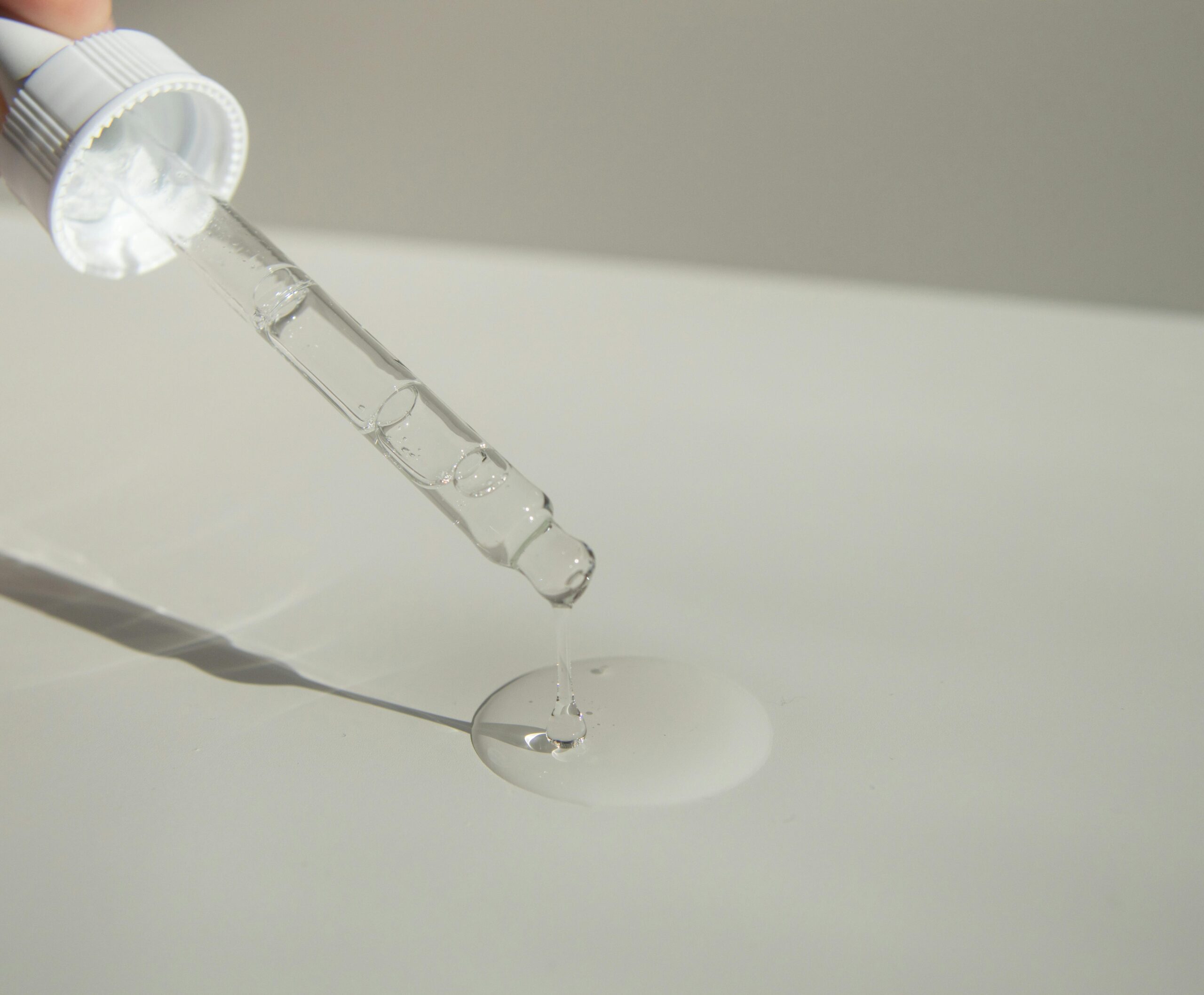 Benefits of Using Camellia Oil for Anti-Aging and Moisturization