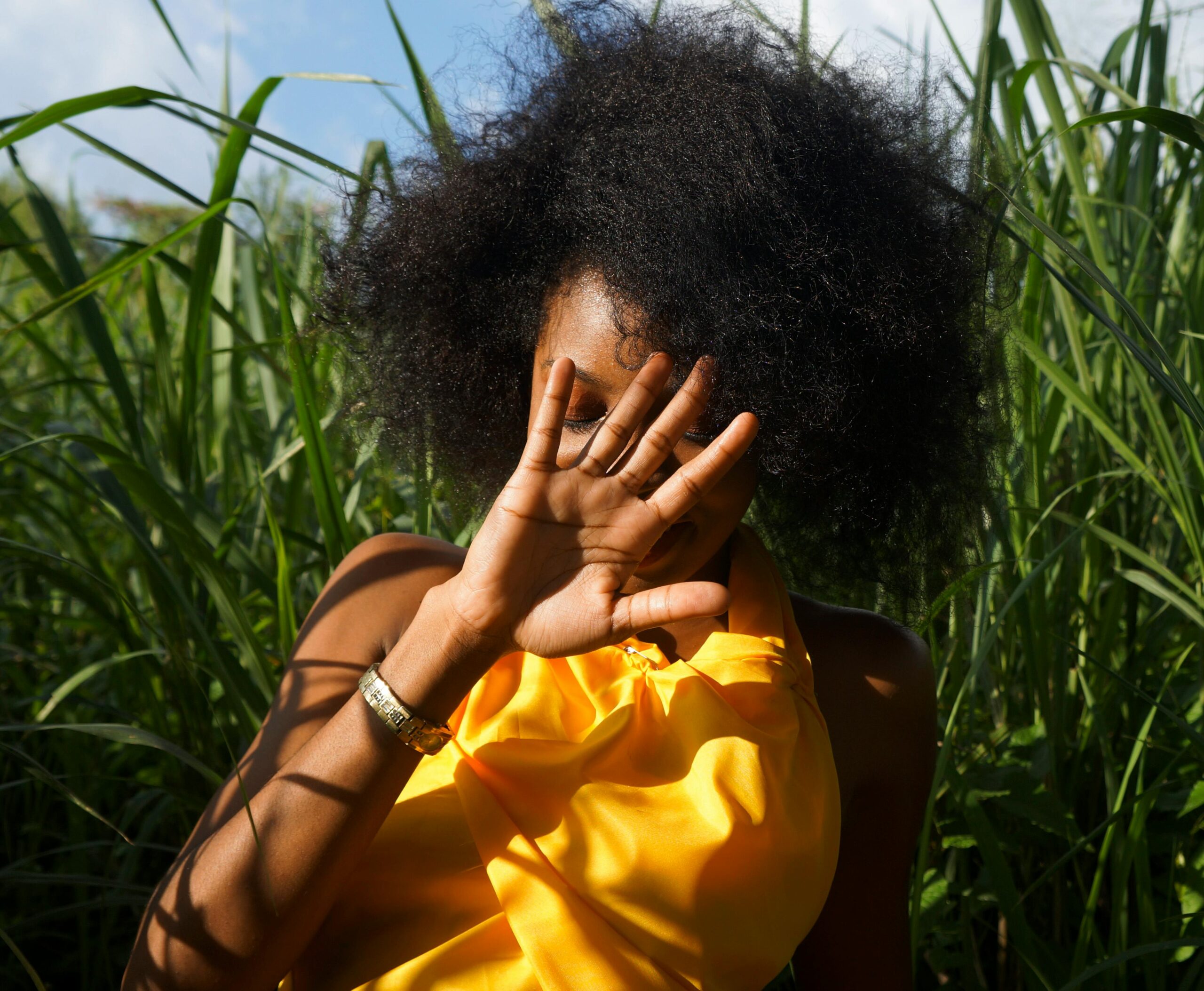 Transitioning to Natural Hair: Tips for a Seamless Journey