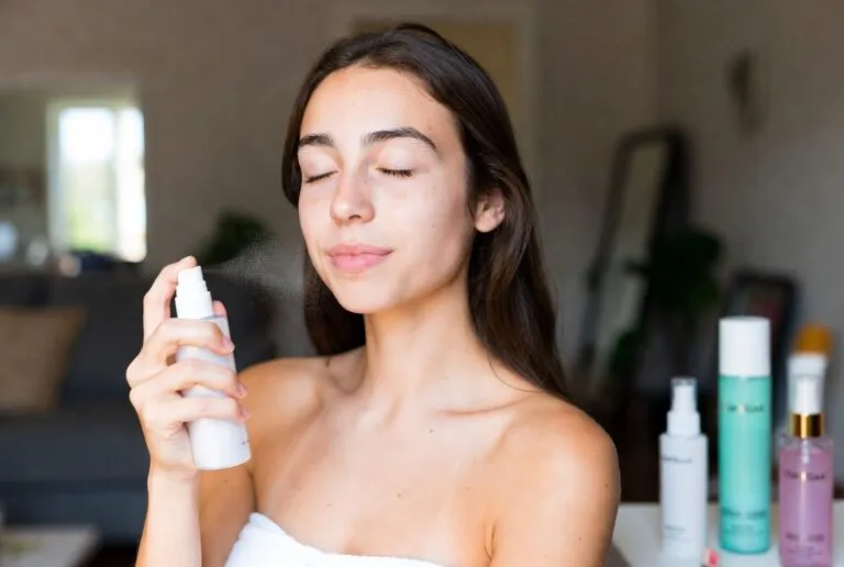 Best Setting Sprays to Lock in Makeup
